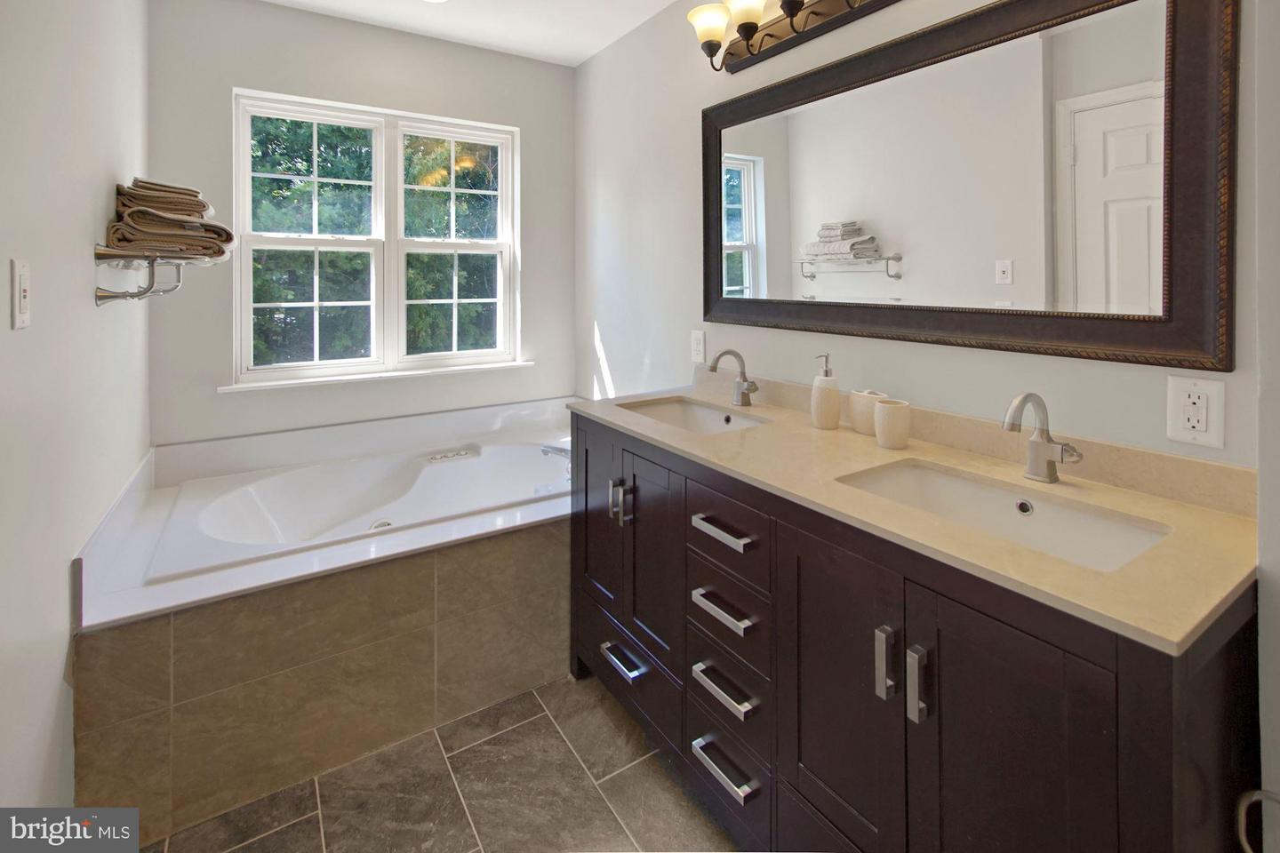 4105 KILLINGTON COURT