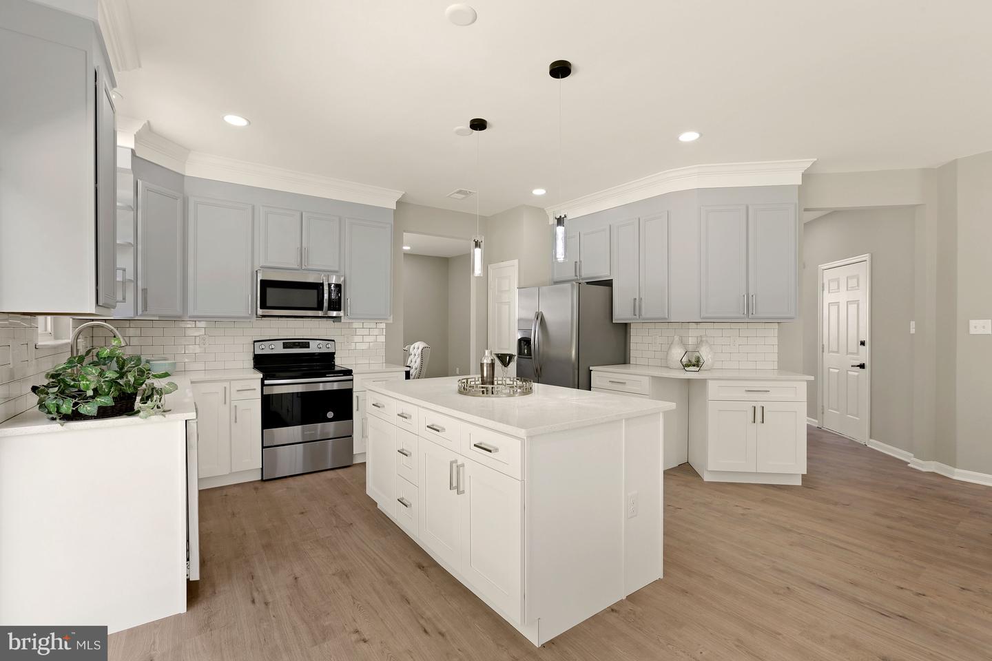 4105 KILLINGTON COURT