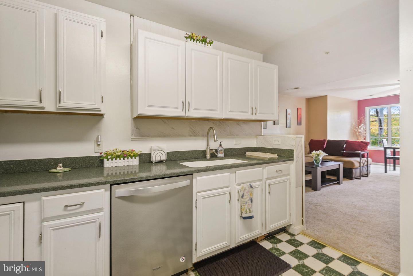 20404 SHORE HARBOUR DRIVE Unit: 3-J