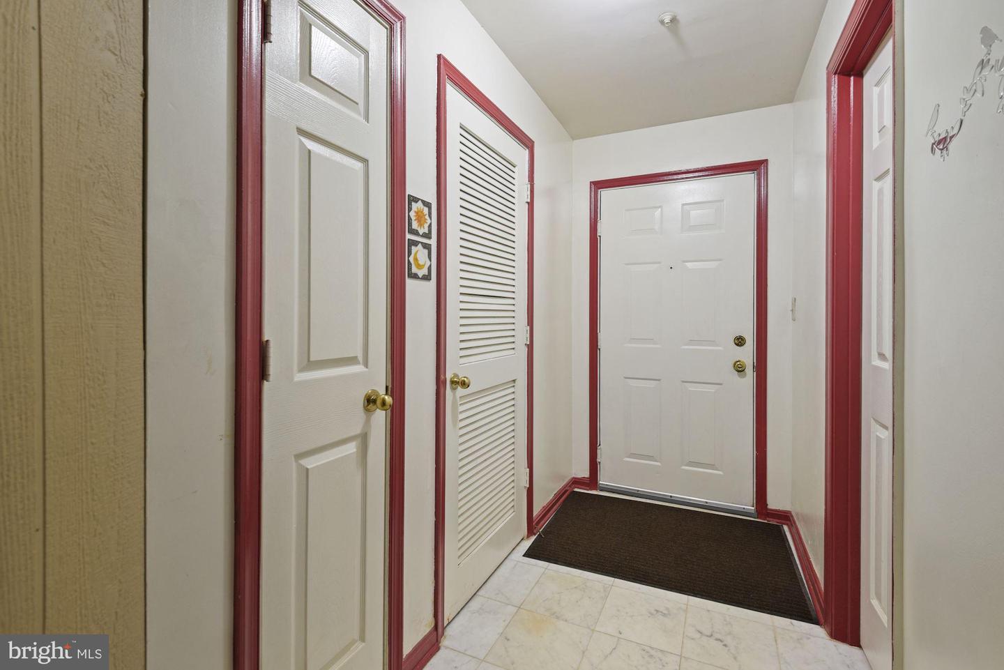 20404 SHORE HARBOUR DRIVE Unit: 3-J