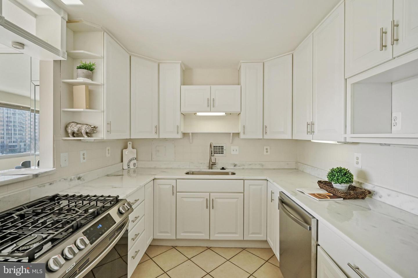 4515 Willard Ave #903s & 902s