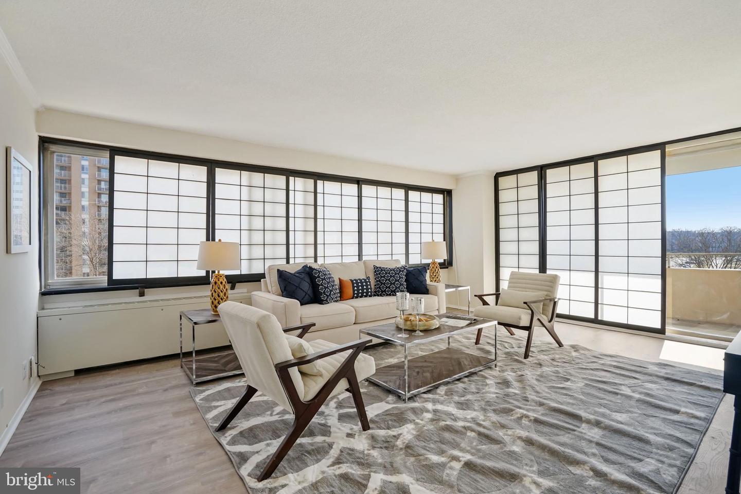 4515 Willard Ave #903s & 902s