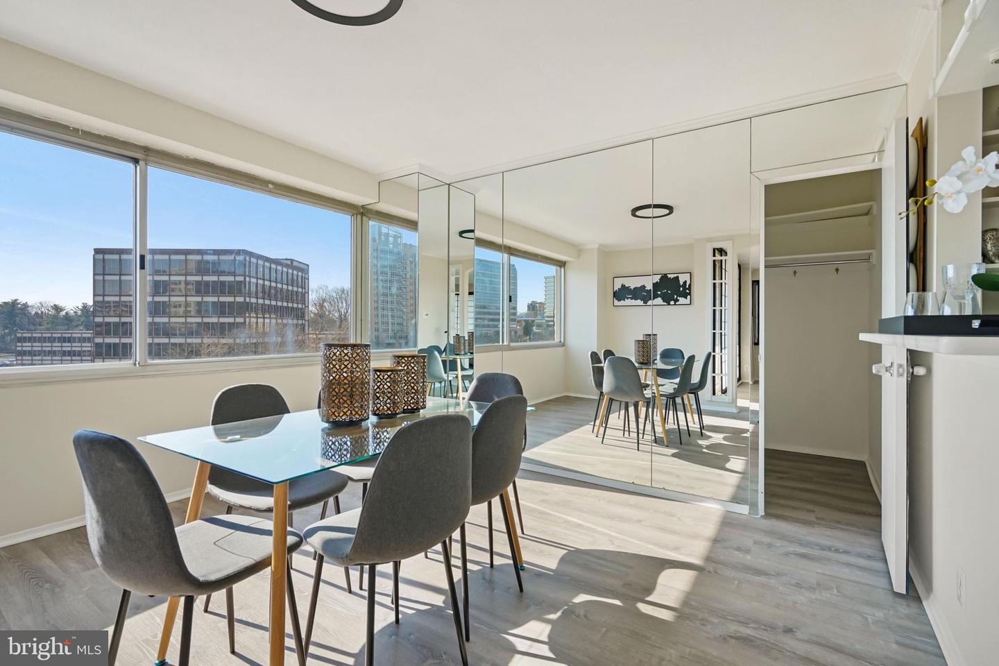 4515 Willard Ave #903s & 902s