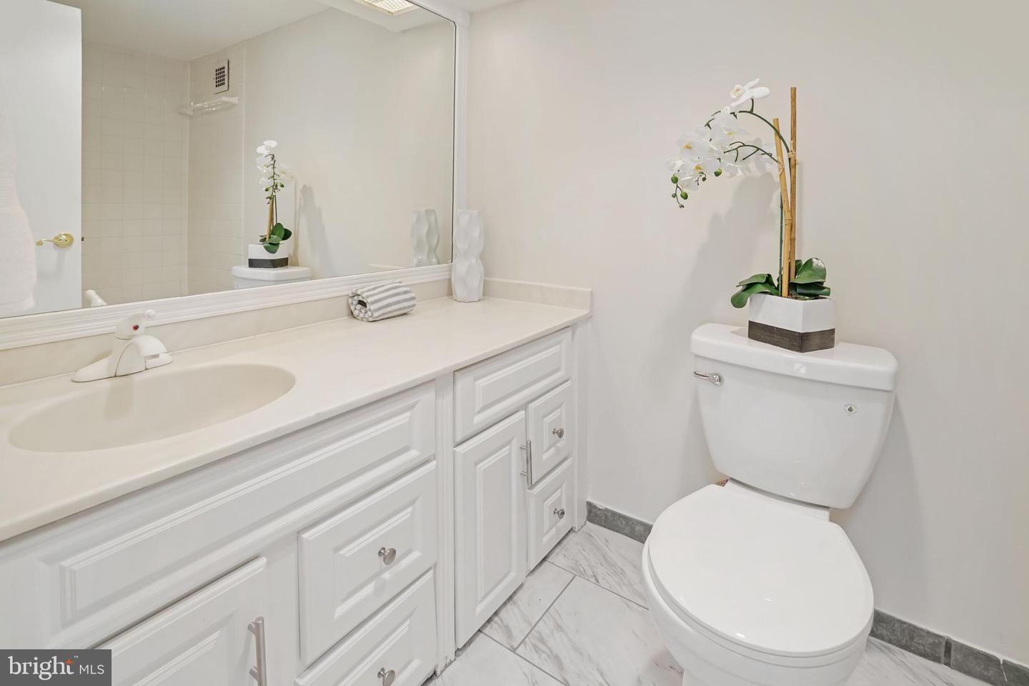 4515 Willard Ave #903s & 902s