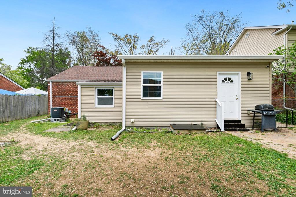 2920 Weisman Rd