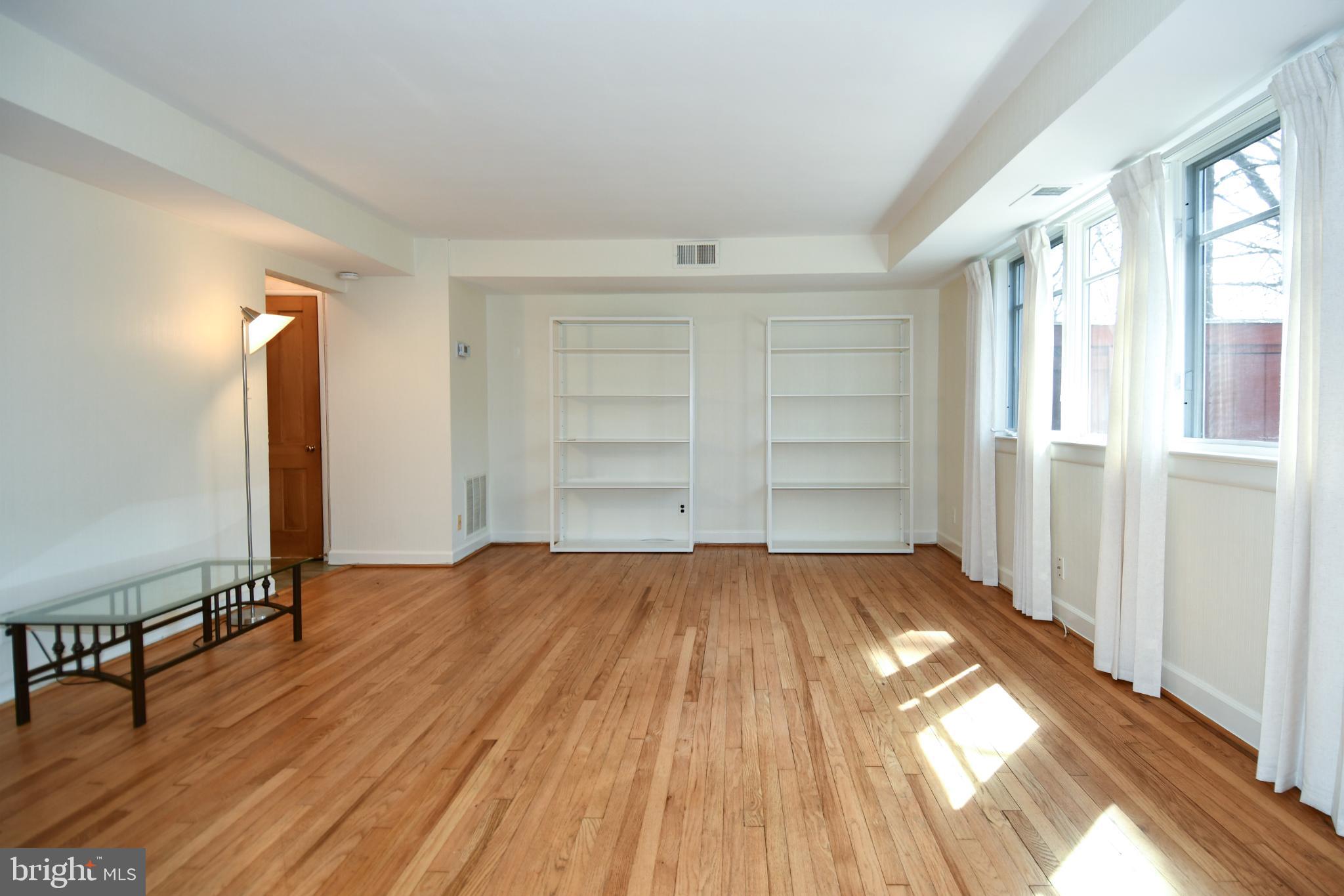 8520 Geren Road 18-3