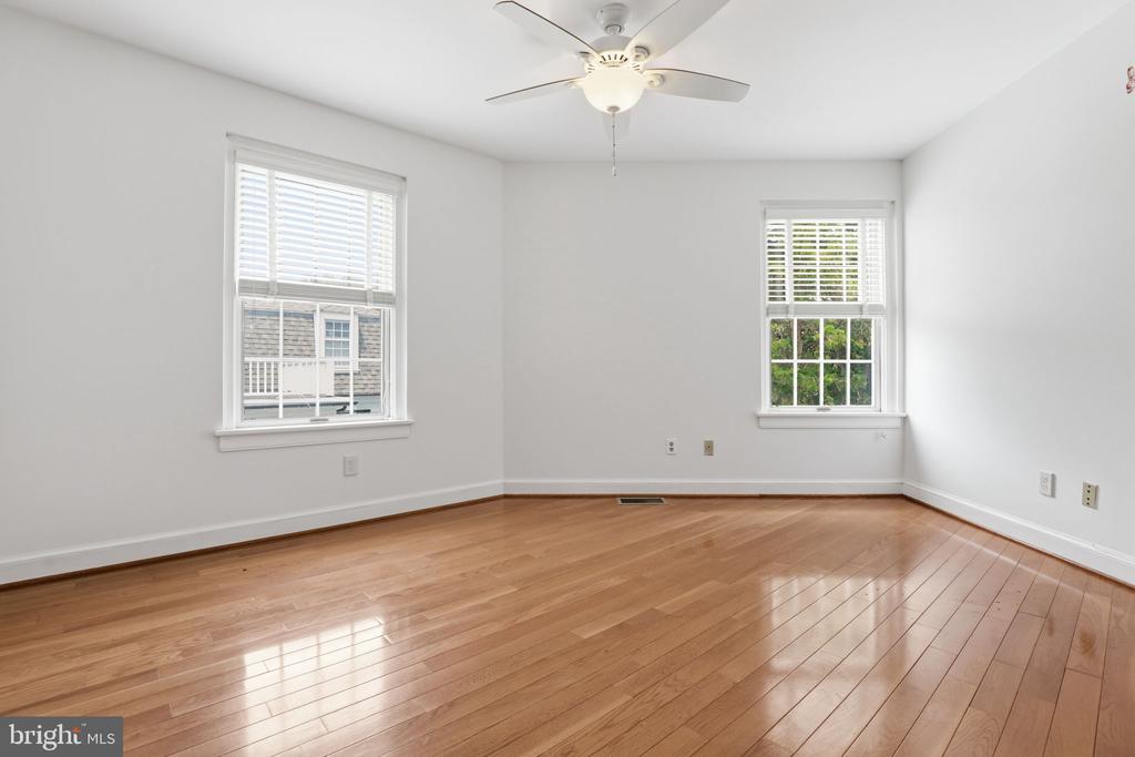 5109 WORTHINGTON