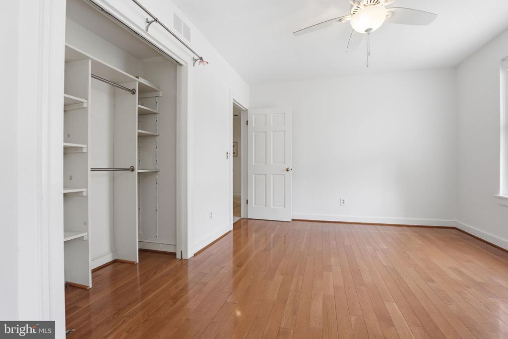 5109 WORTHINGTON