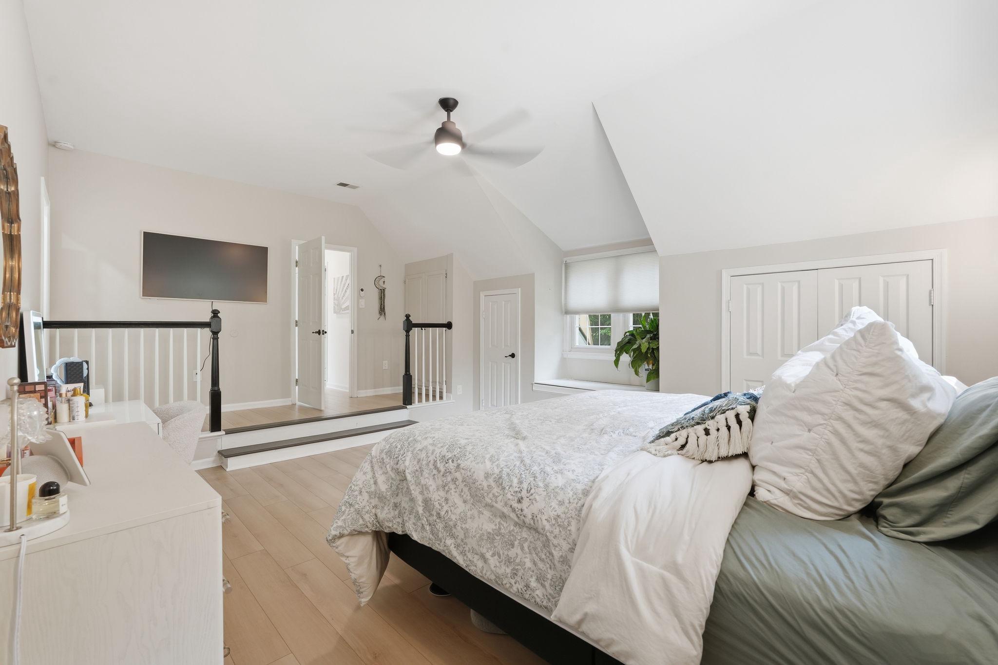 118 UPSHIRE CIRCLE