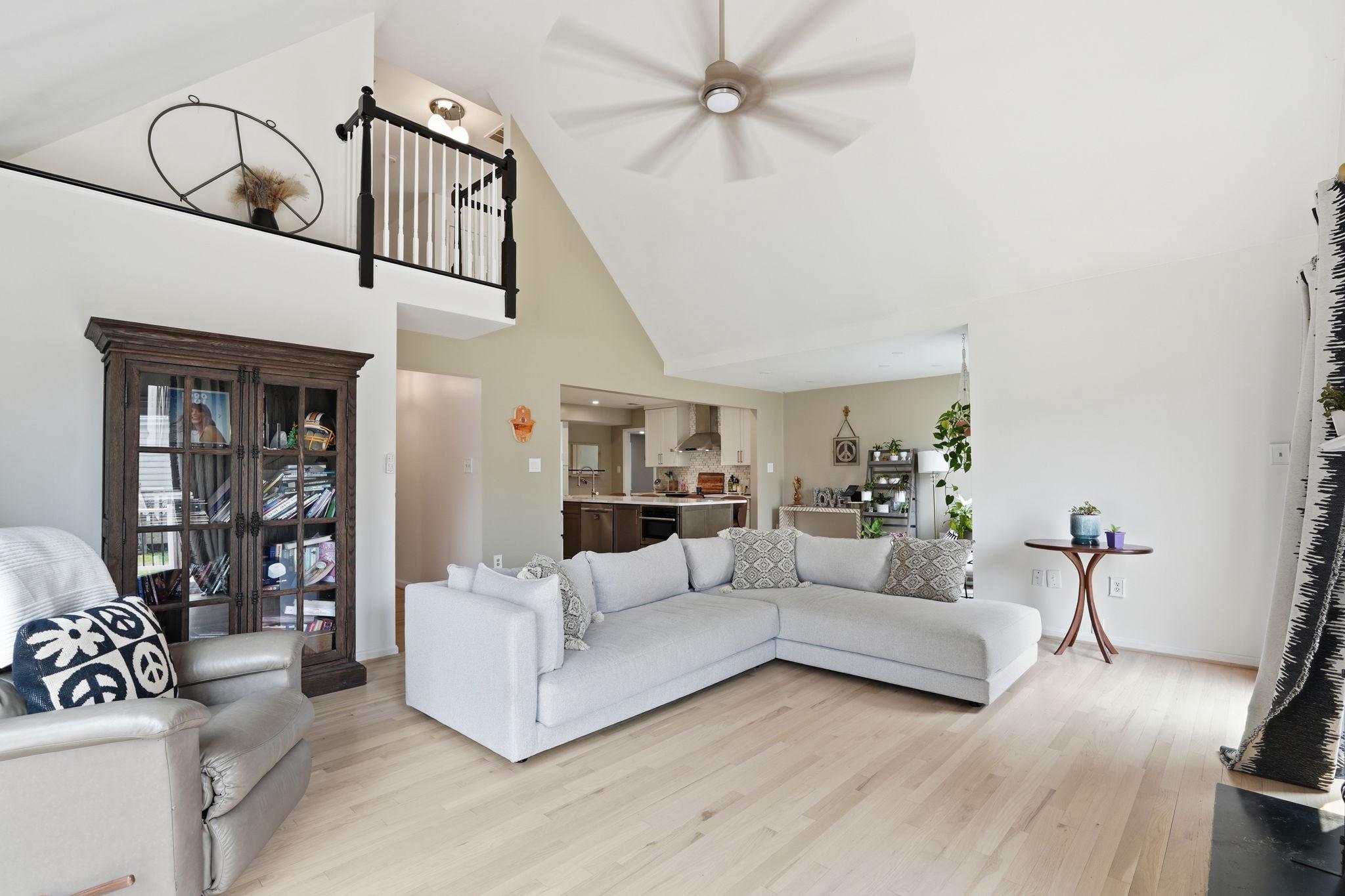 118 UPSHIRE CIRCLE