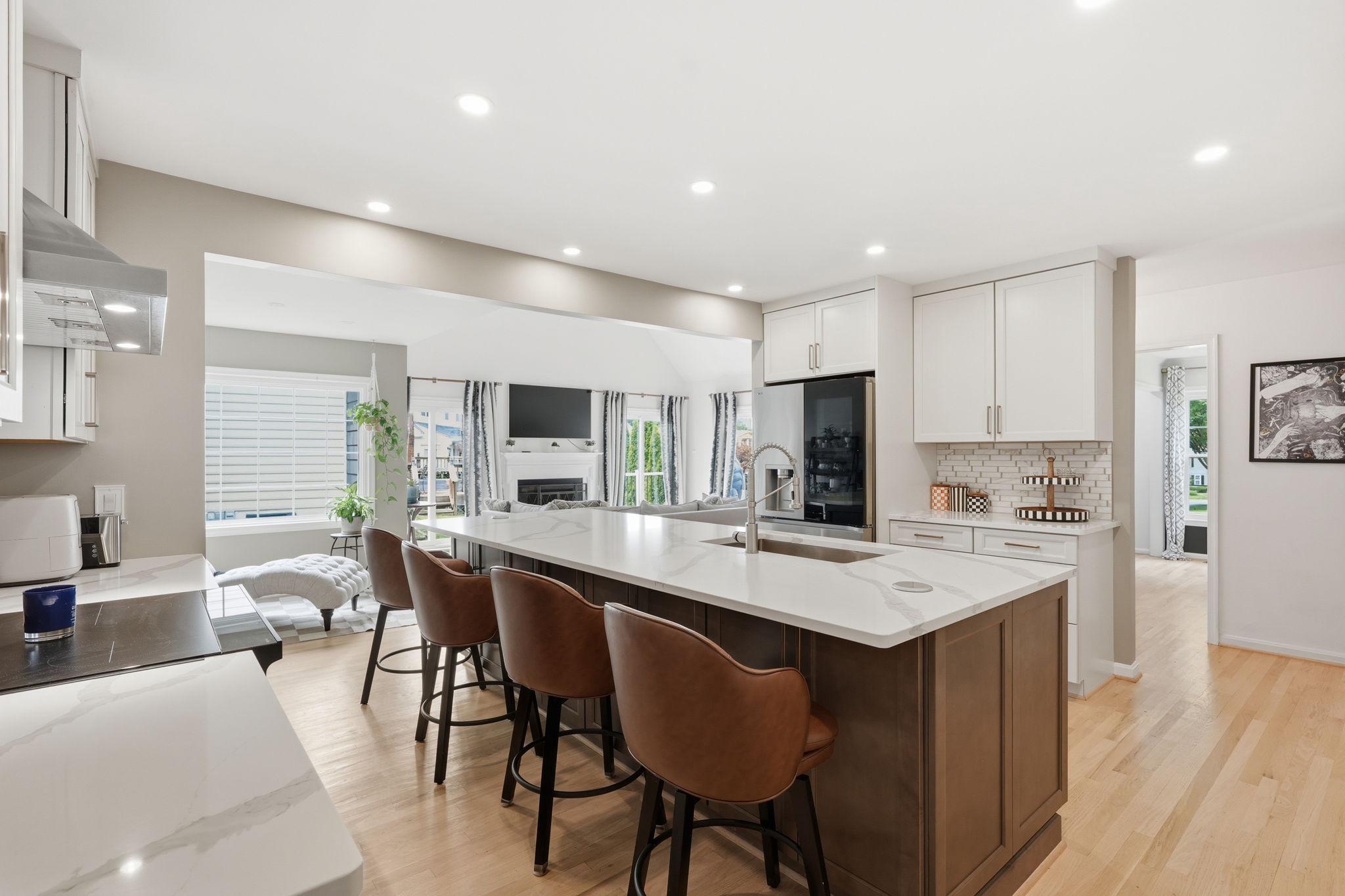 118 UPSHIRE CIRCLE