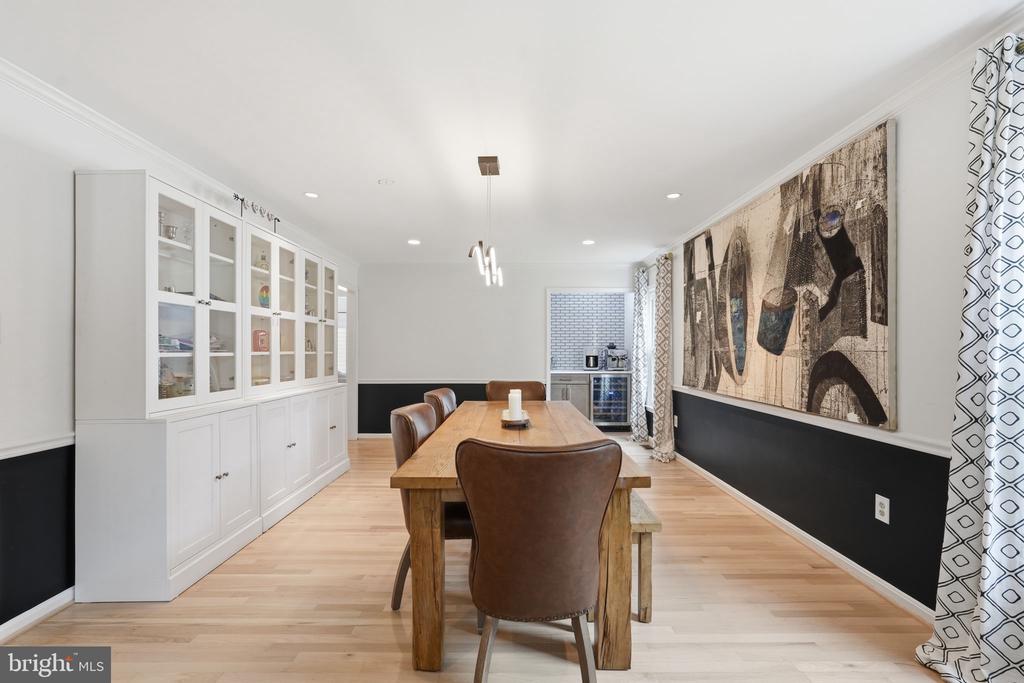 118 UPSHIRE CIRCLE