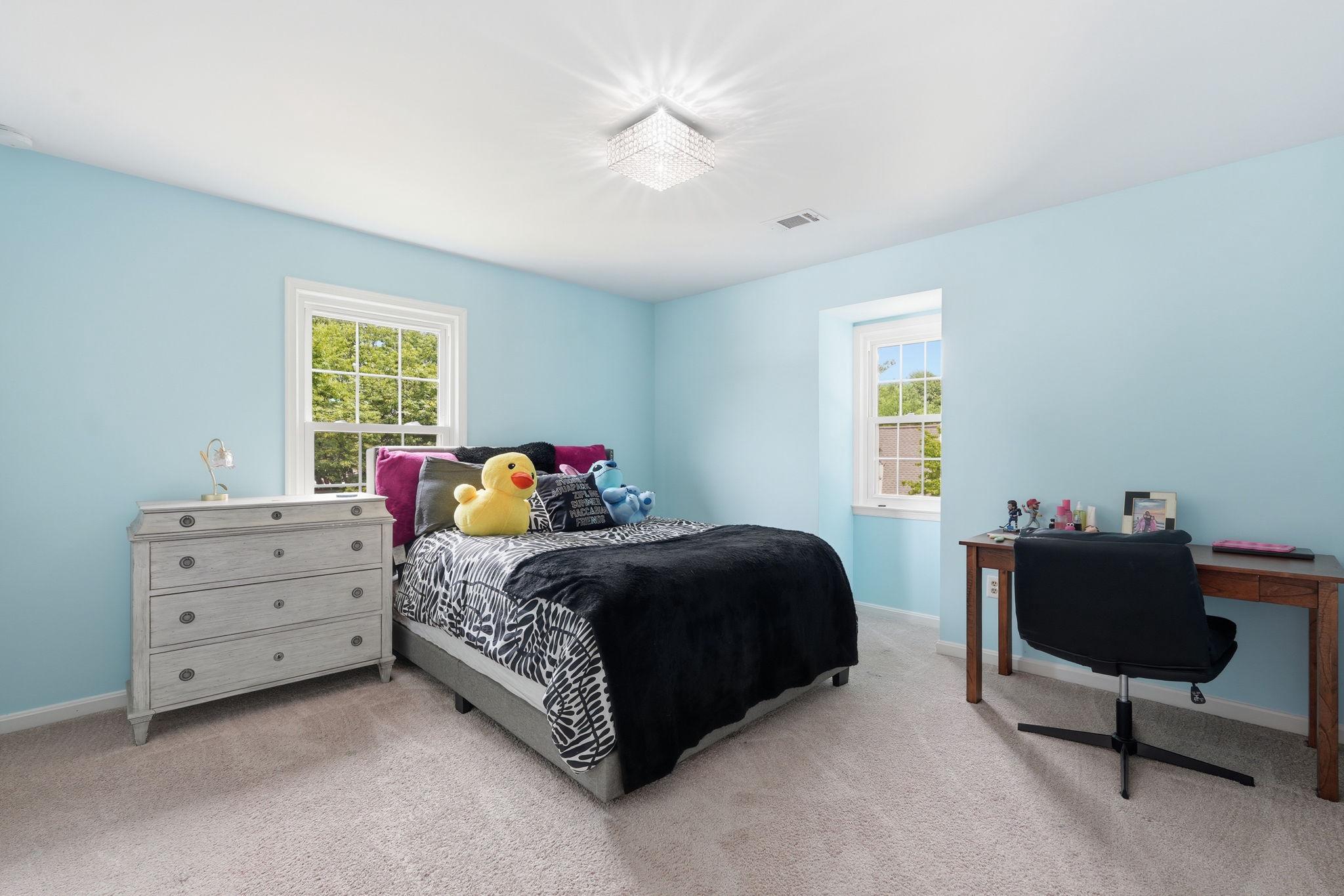 118 UPSHIRE CIRCLE