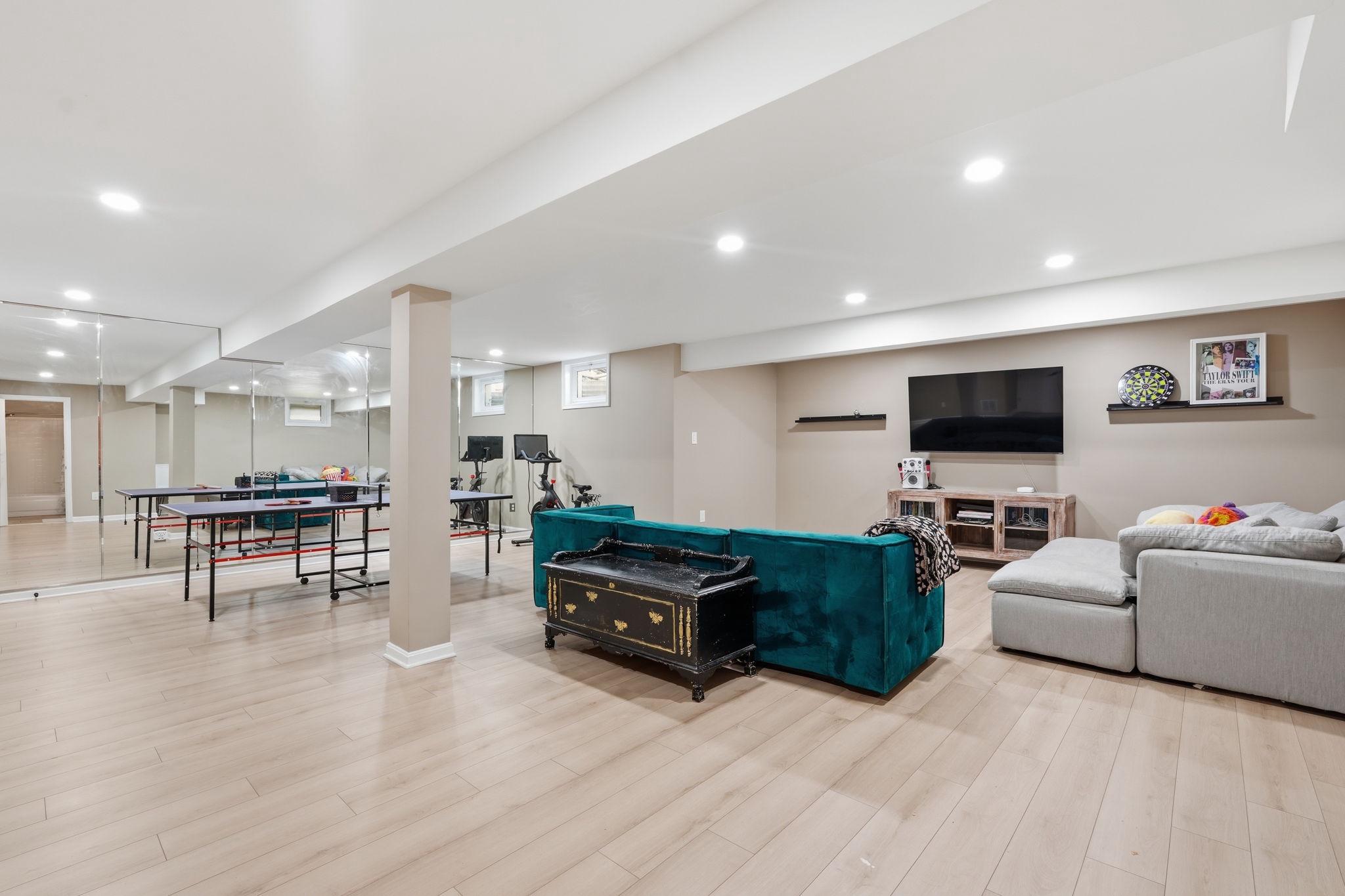 118 UPSHIRE CIRCLE