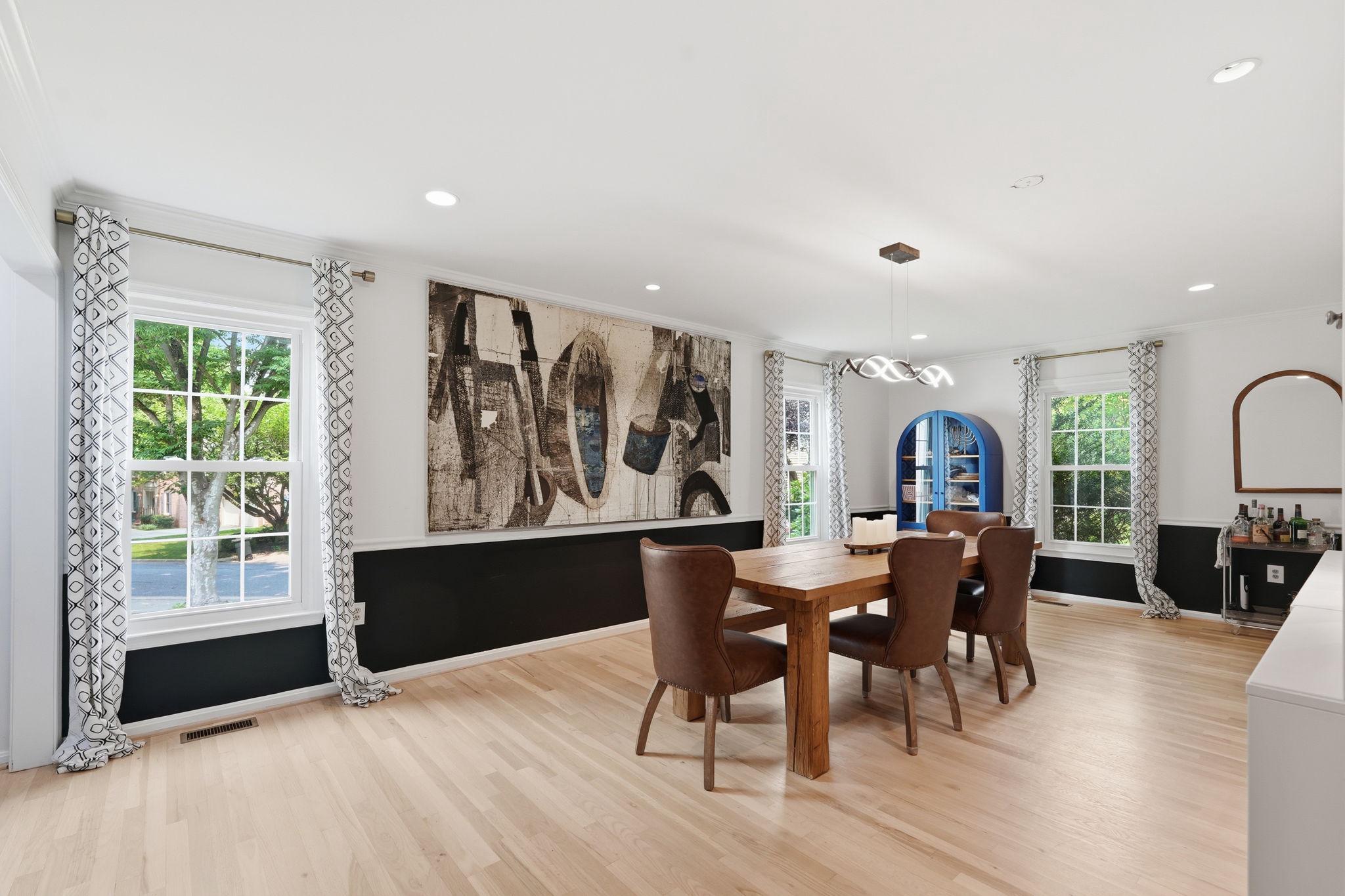 118 UPSHIRE CIRCLE