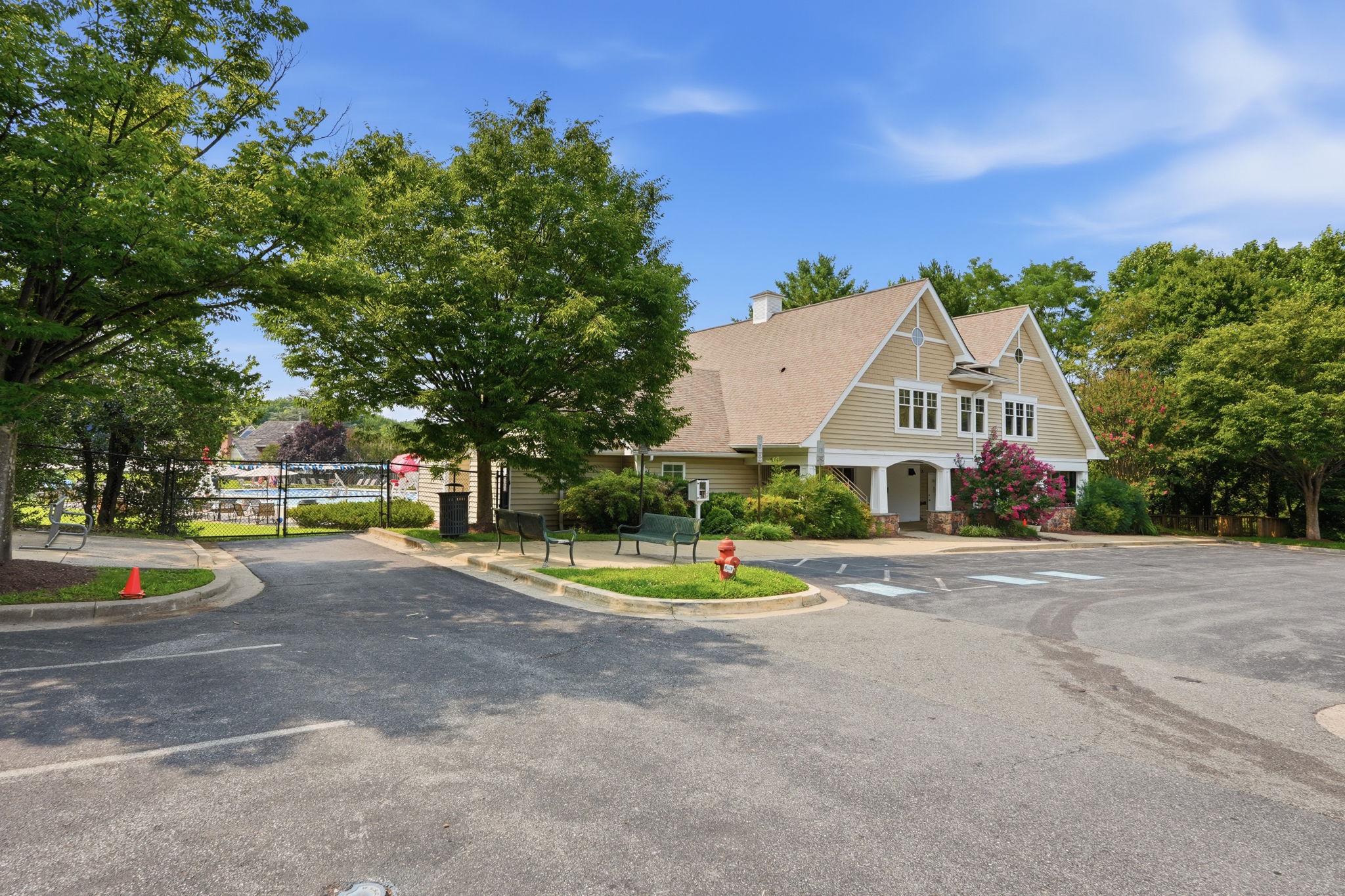 118 UPSHIRE CIRCLE