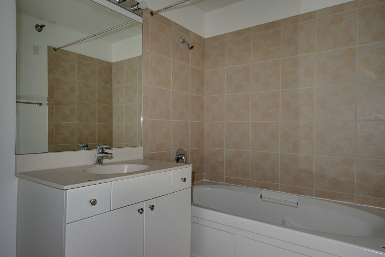 235 W Van Buren Street Unit: 2020