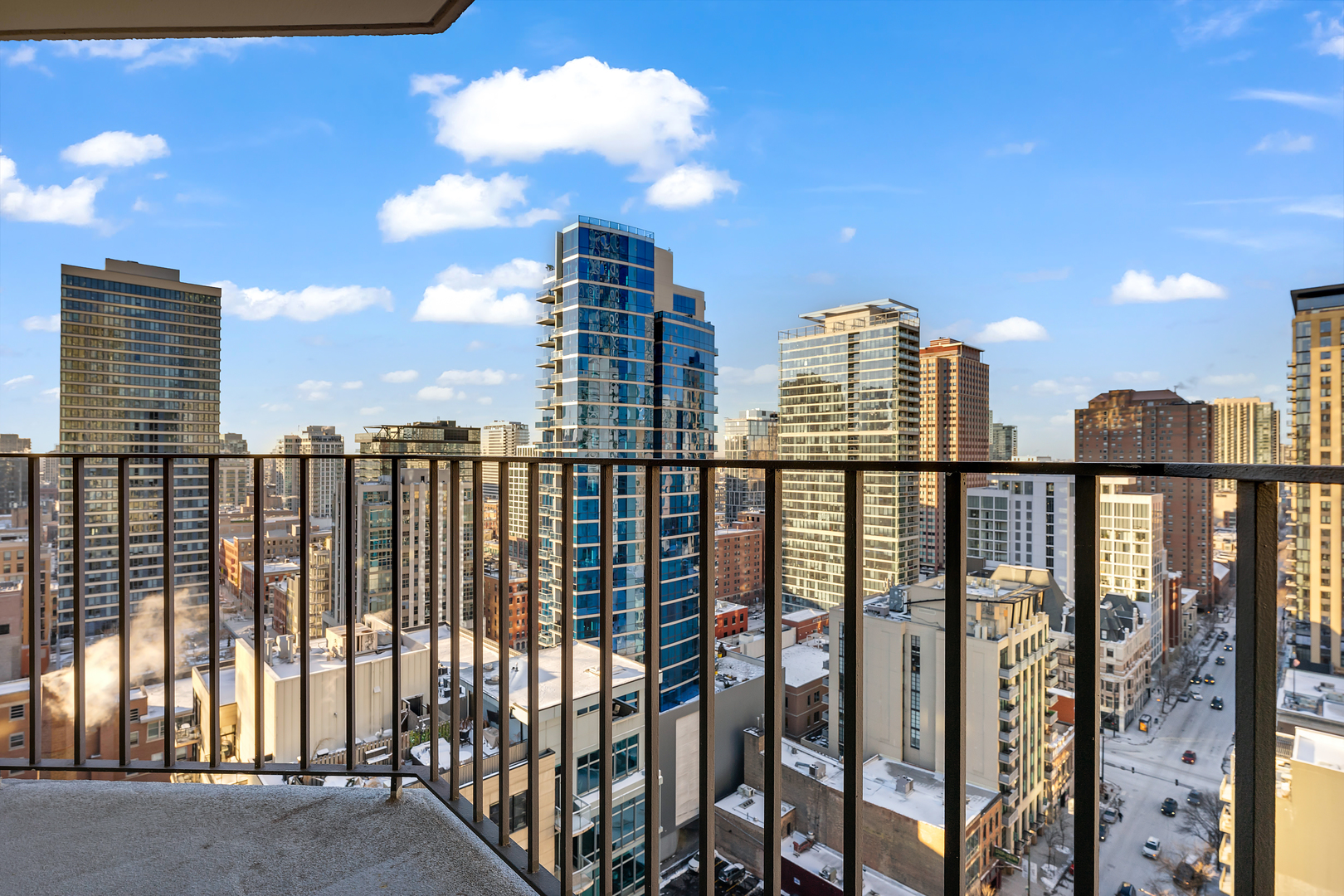 70 W HURON Street Unit: 2203