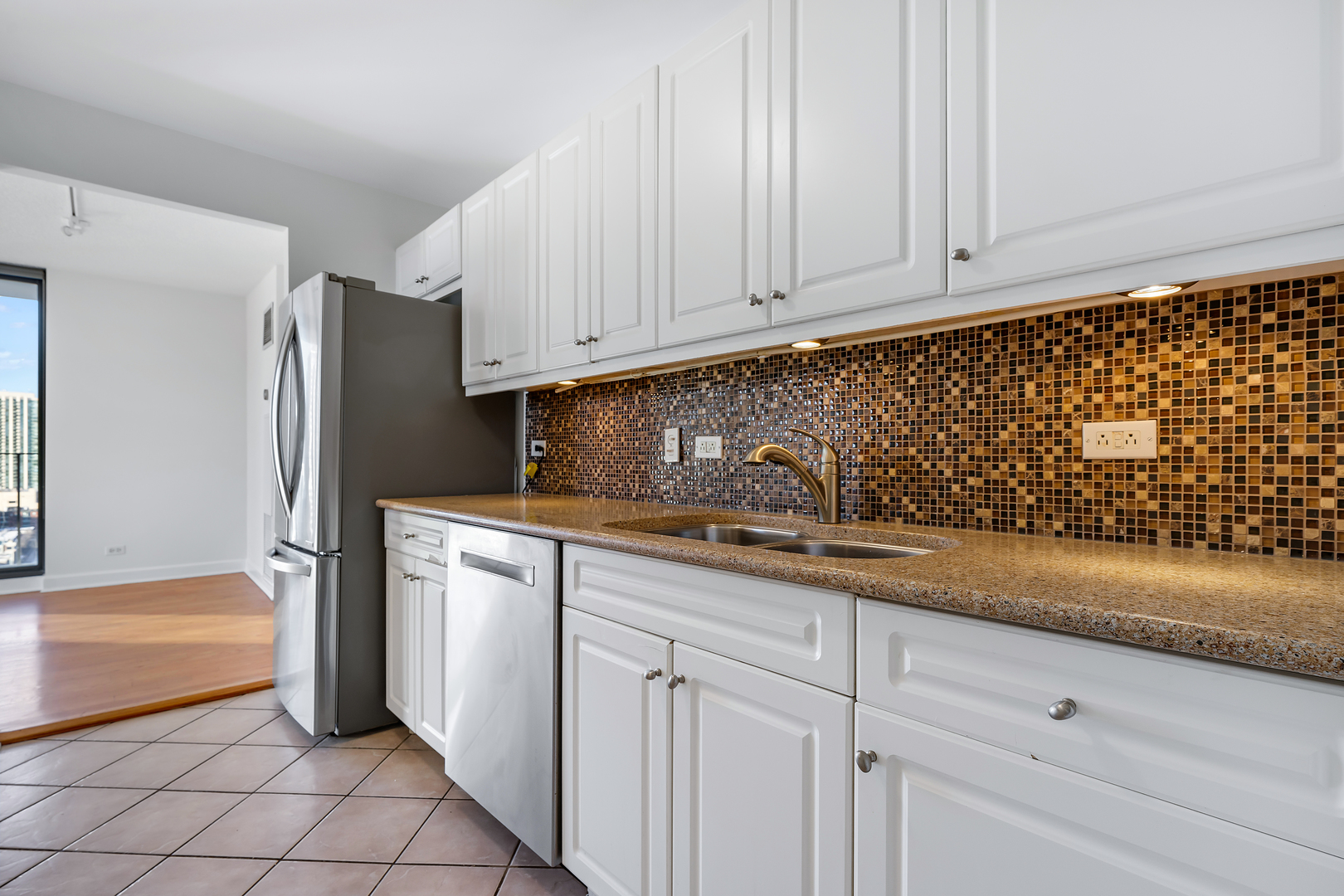 70 W HURON Street Unit: 2203