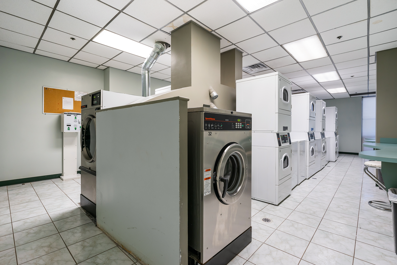 70 W HURON Street Unit: 2203