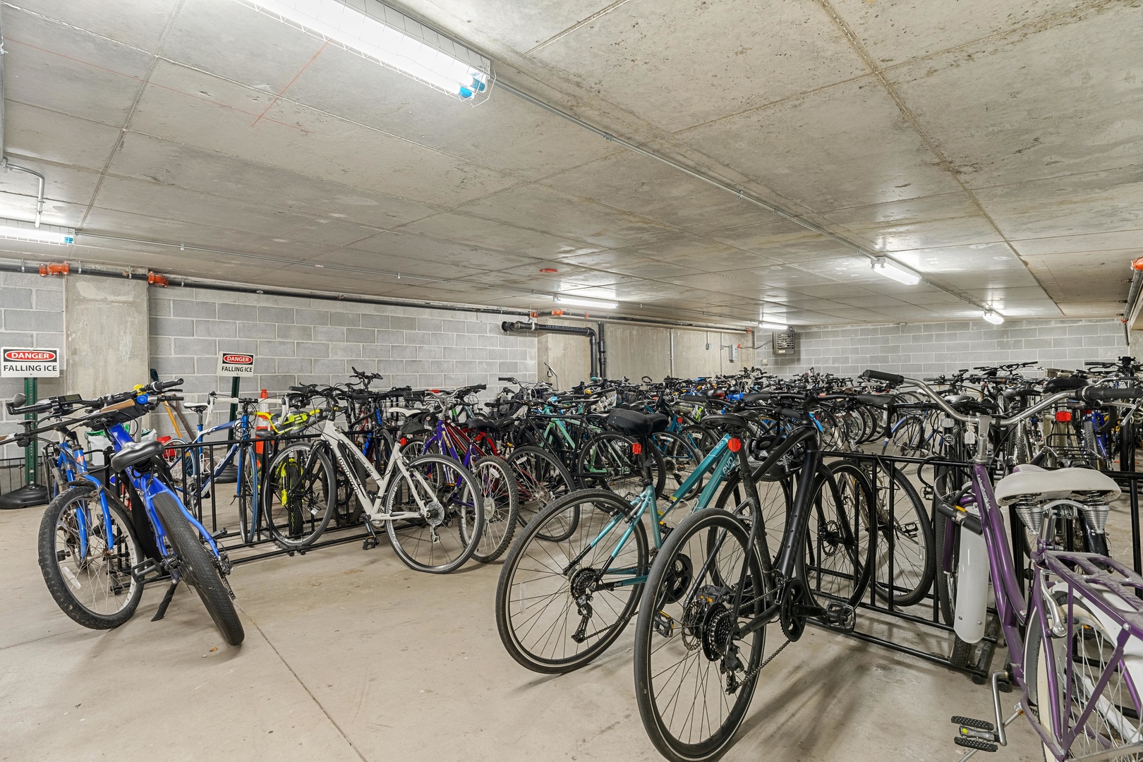 212 E Cullerton Street Unit: 1203