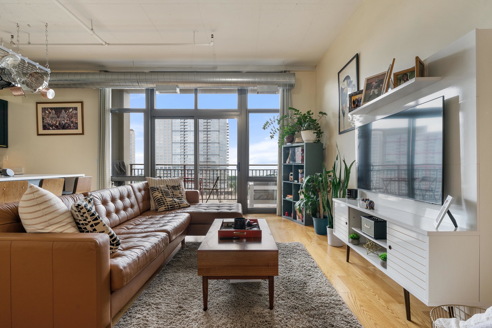 212 E Cullerton Street Unit: 1203