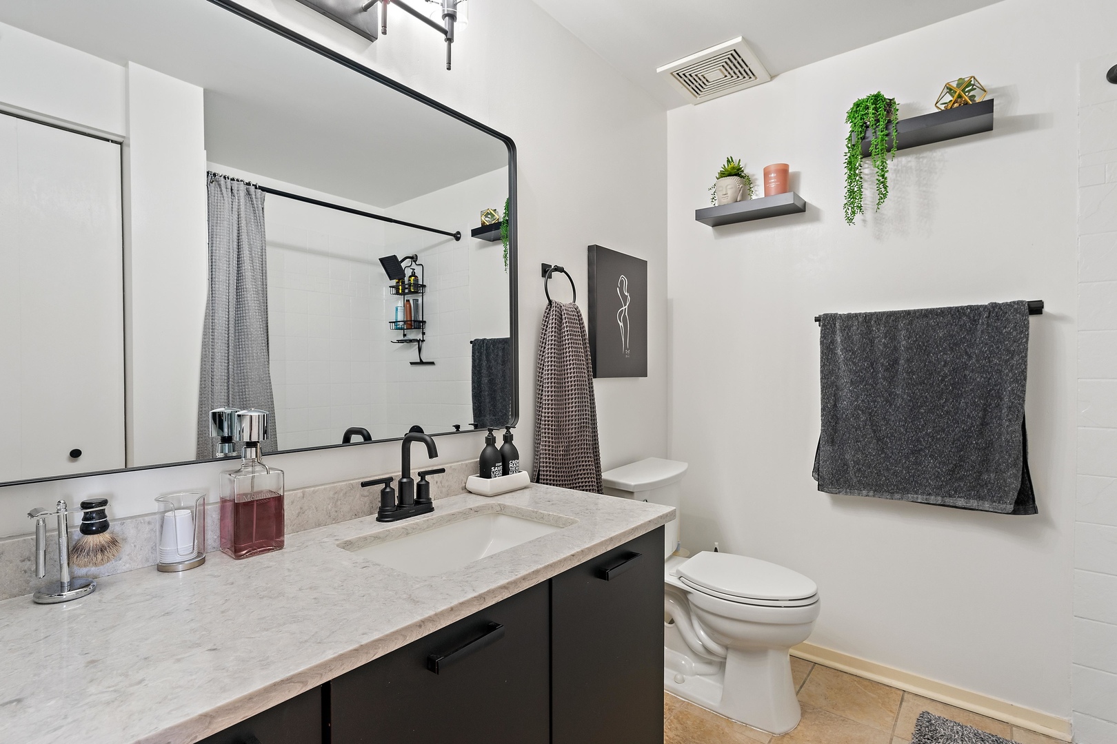 212 E Cullerton Street Unit: 1203