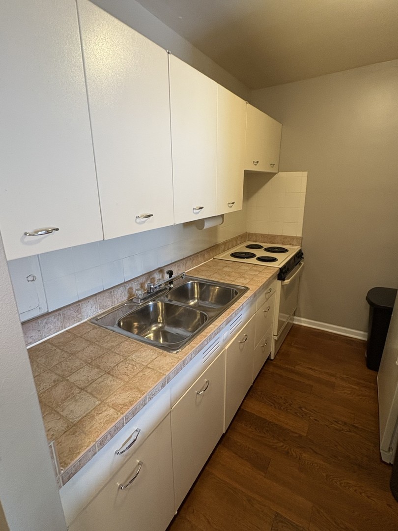 535 N MICHIGAN Avenue Unit: 3007