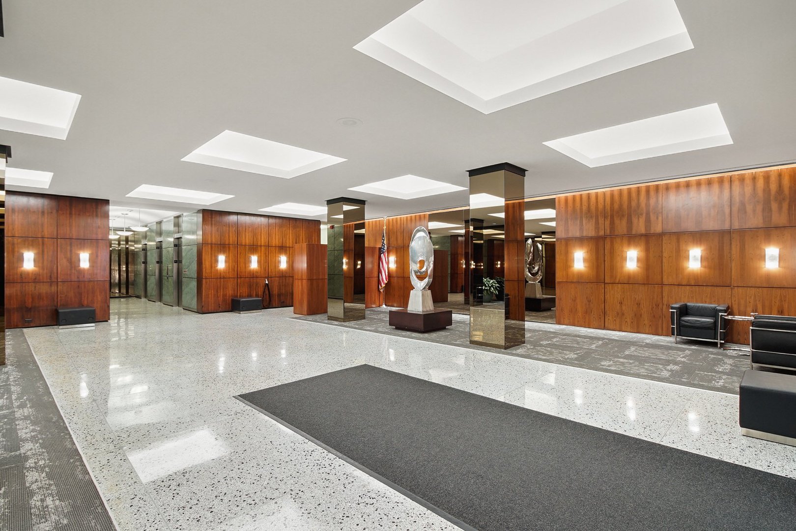 535 N MICHIGAN Avenue Unit: 3007