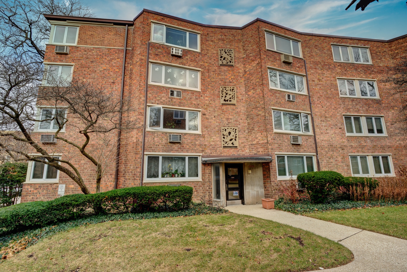 1956 W Hood Avenue Unit: 2B