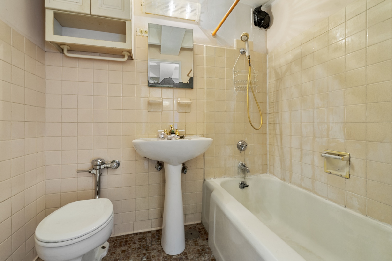 1956 W Hood Avenue Unit: 2B