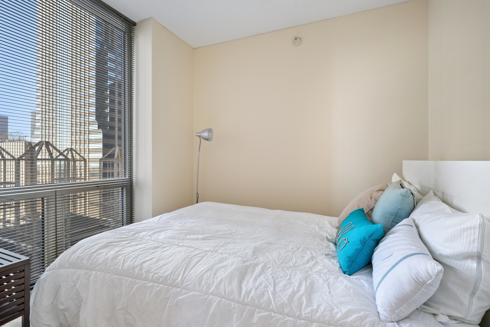 222 N Columbus Drive Unit: 902