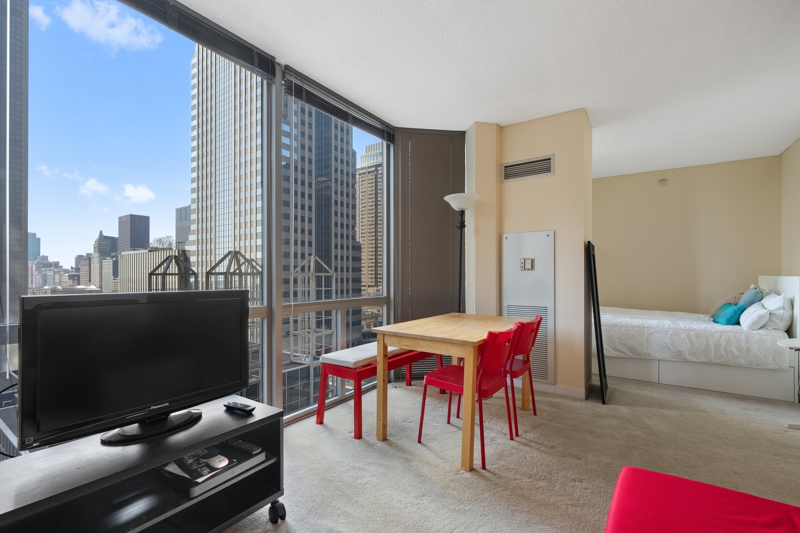 222 N Columbus Drive Unit: 902