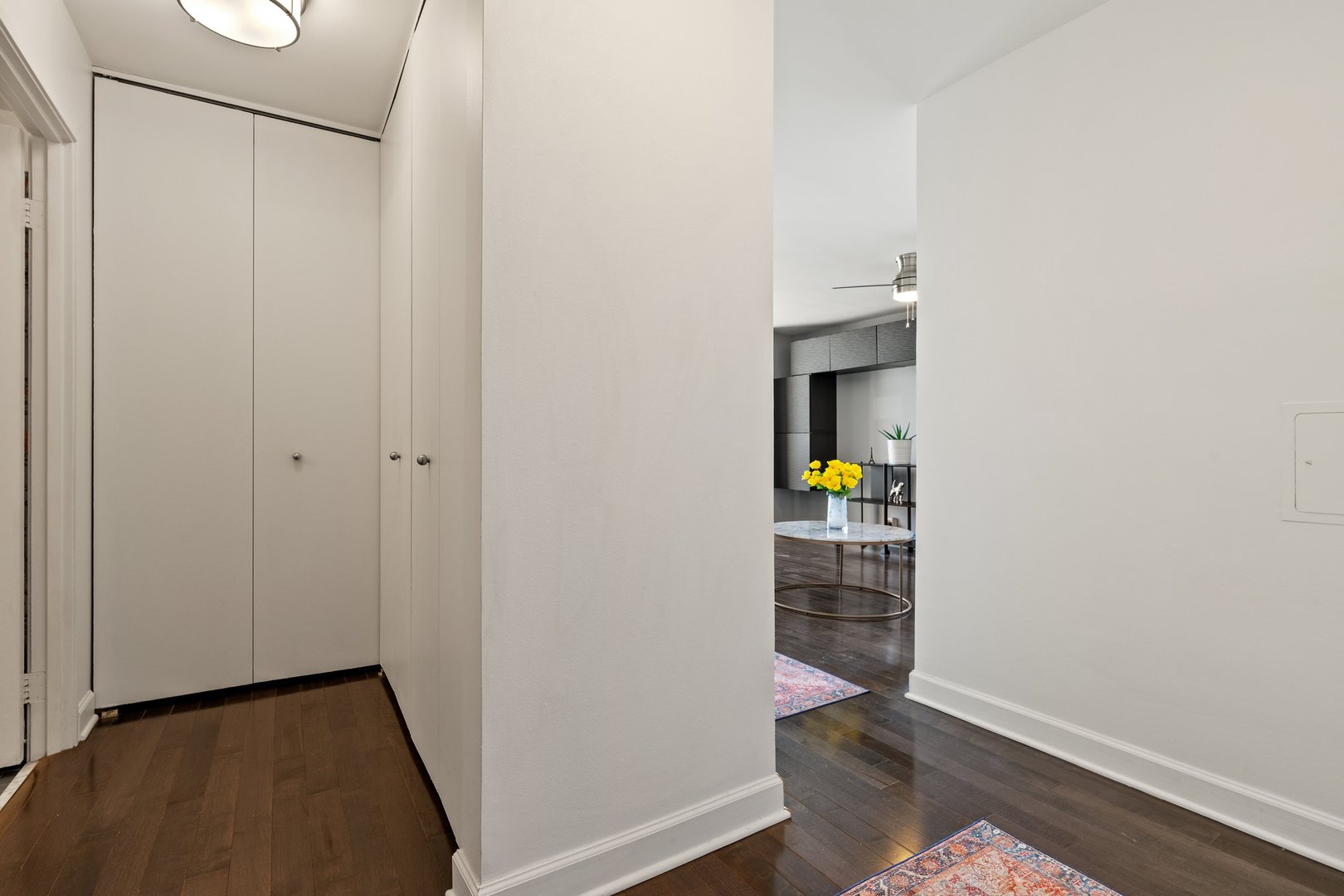 3660 N LAKE SHORE Drive Unit: 711