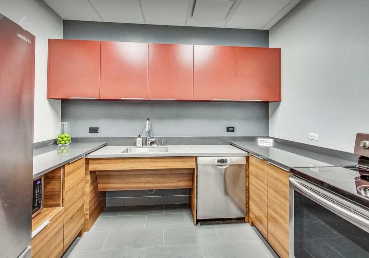 3660 N LAKE SHORE Drive Unit: 711