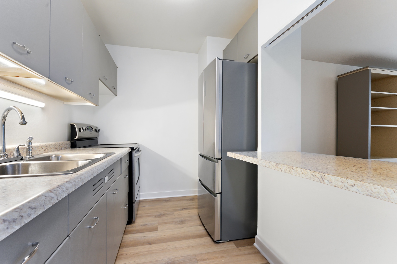 535 N Michigan Avenue Unit: 1907