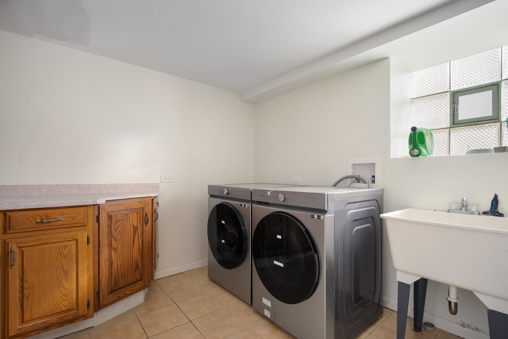 3336 Grand Boulevard