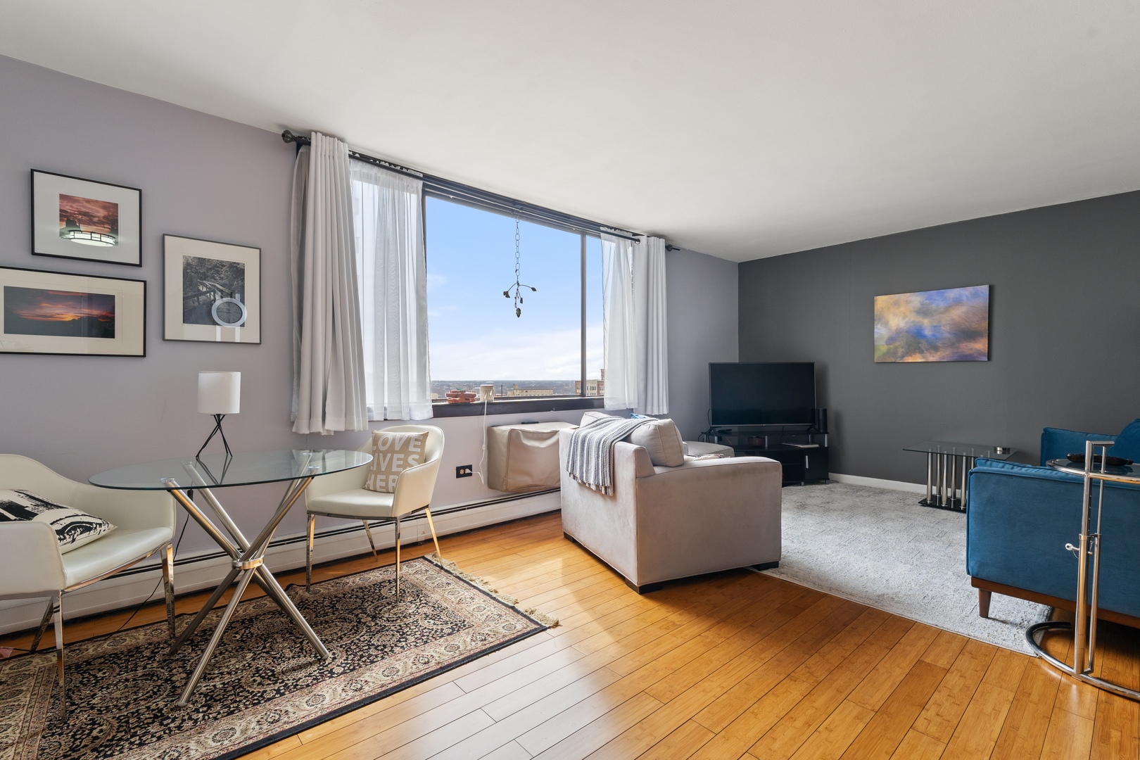 6325 N Sheridan Road Unit: 1906