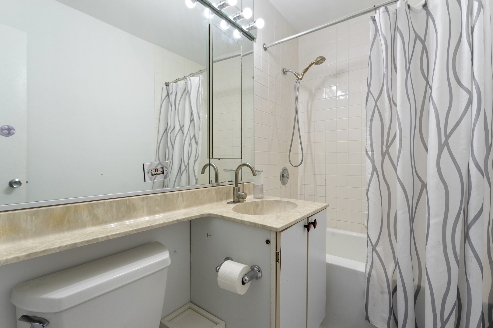 1445 N State Parkway Unit: 1904