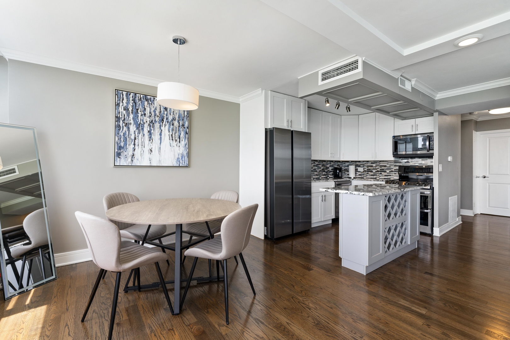 6301 N Sheridan Road Unit: 10G