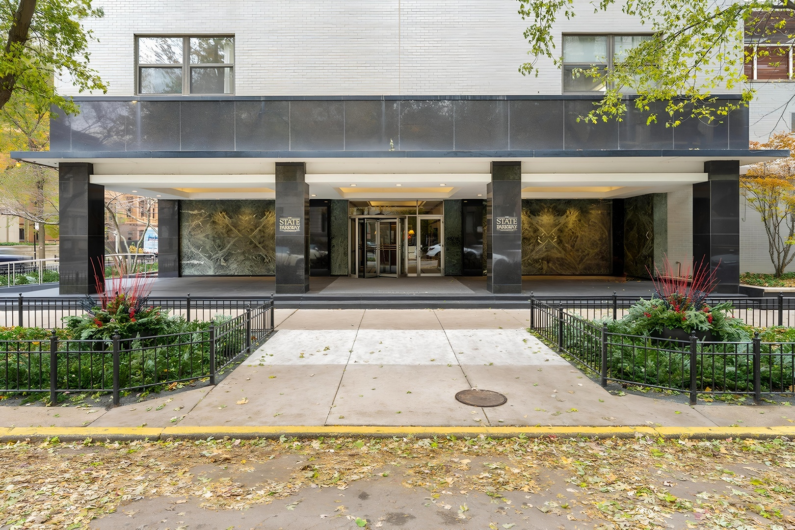 1445 N State Parkway Unit: 1904