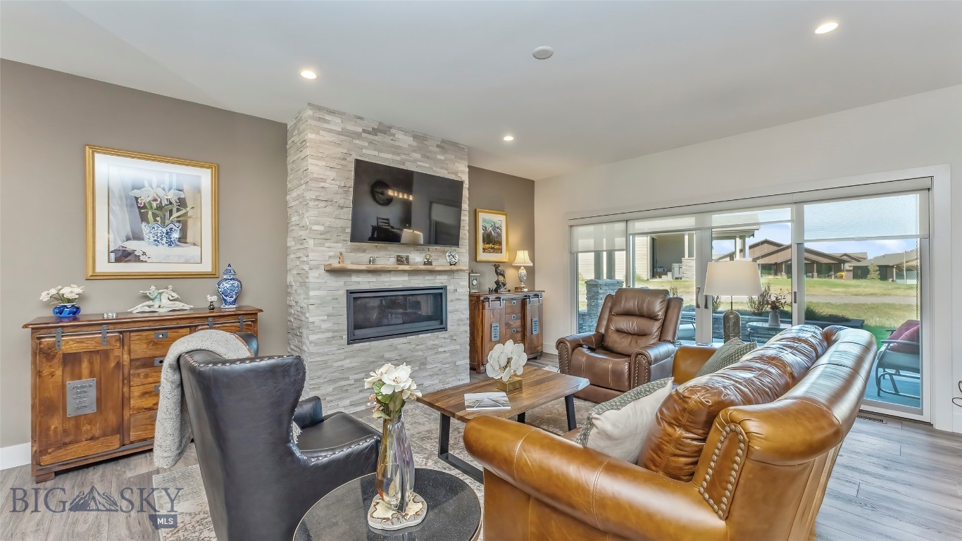 23 Wickwire Way