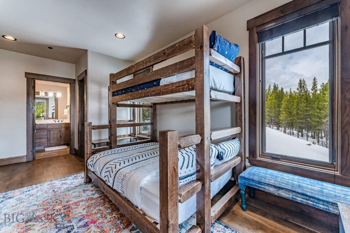 14 Upper Cascade Ridge Road 206