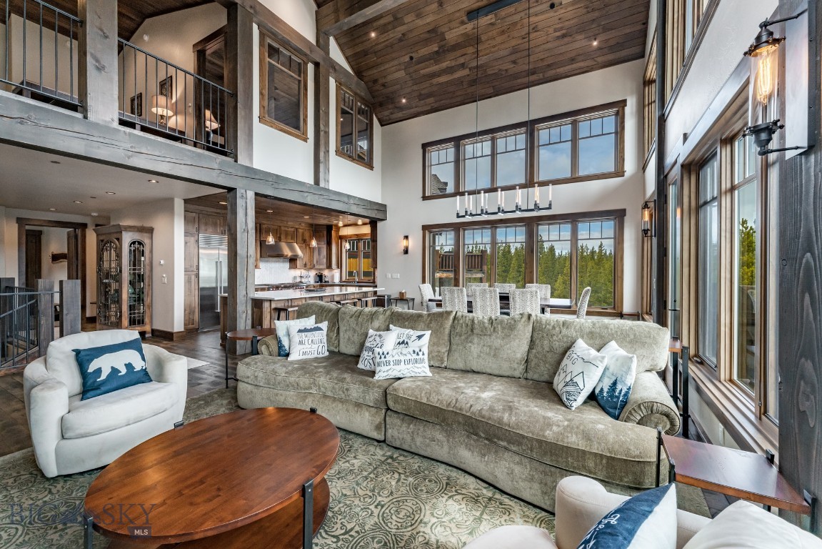 14 Upper Cascade Ridge Road 206