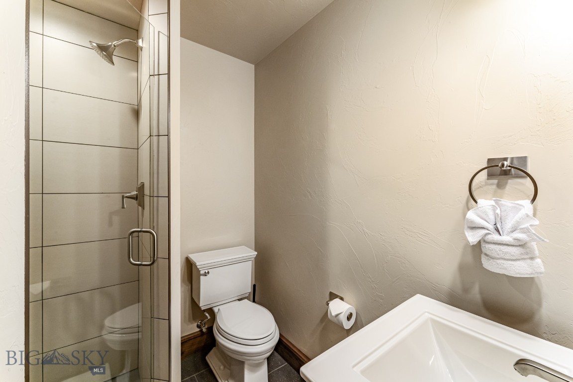 14 Upper Cascade Ridge Road 206