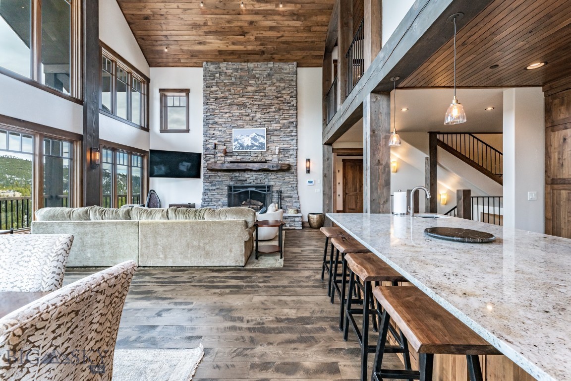14 Upper Cascade Ridge Road 206