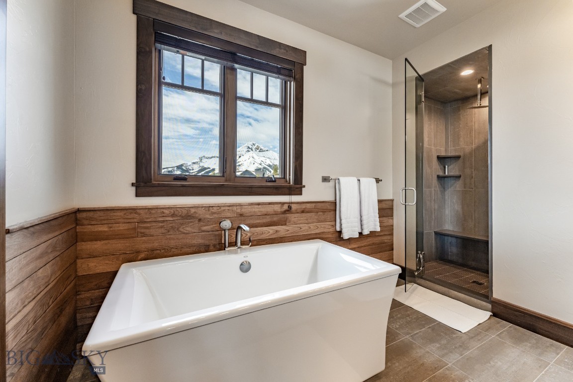 14 Upper Cascade Ridge Road 206