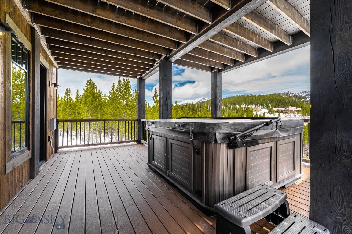 14 Upper Cascade Ridge Road 206