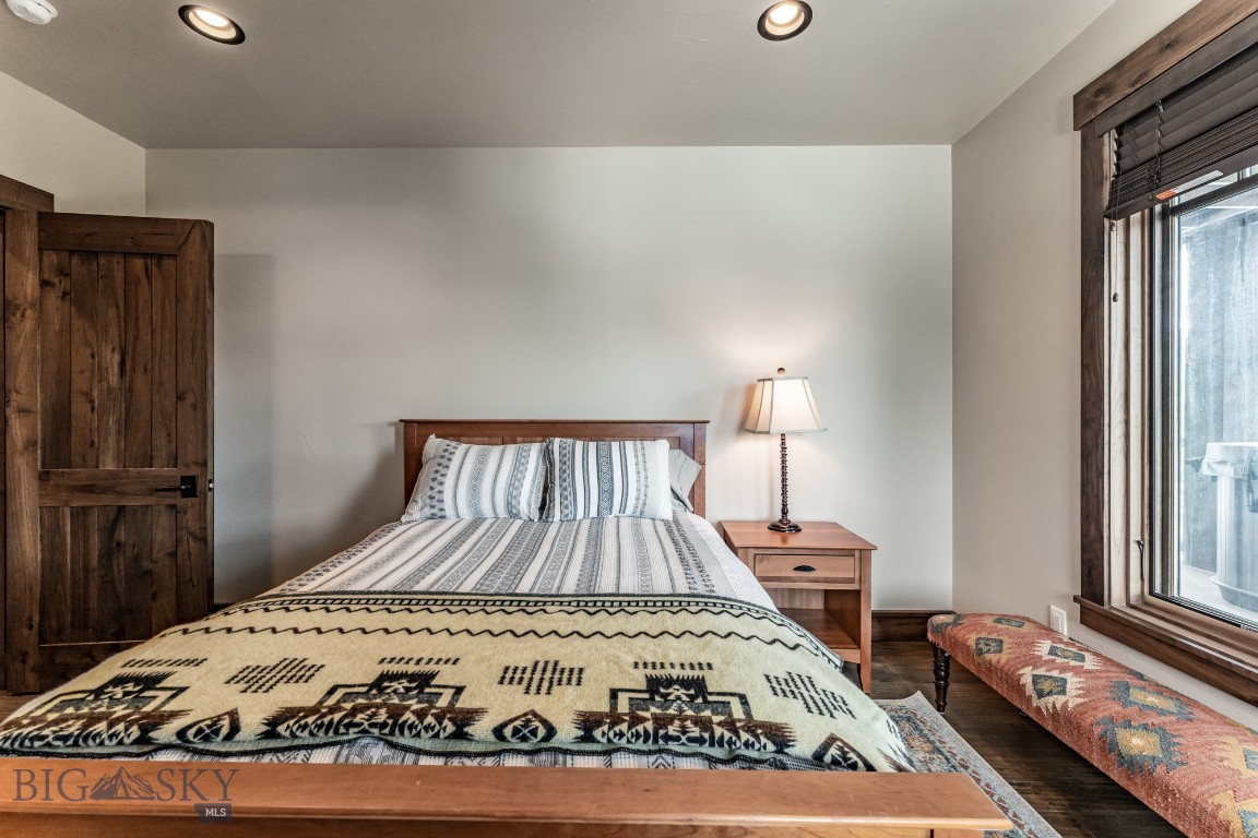 14 Upper Cascade Ridge Road 206