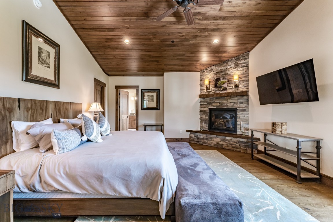 14 Upper Cascade Ridge Road 206
